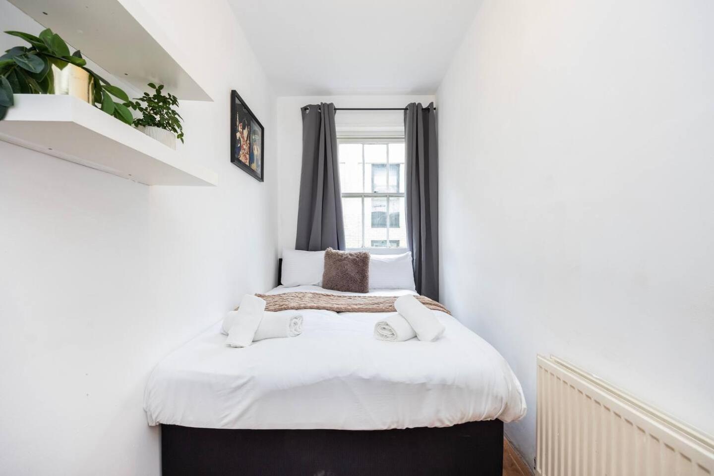 Spacious 2 Bedroom Old Street - Sleeps 6 Ferienhaus
